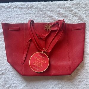 NWT Red Elizabeth Arden New York Tote Bag 12” long by 18” wide